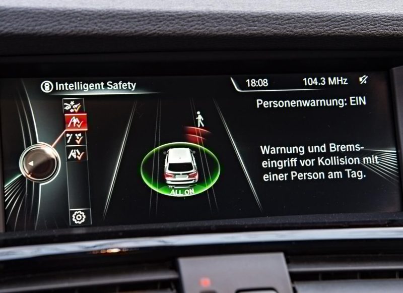 BMW X3 безопасность