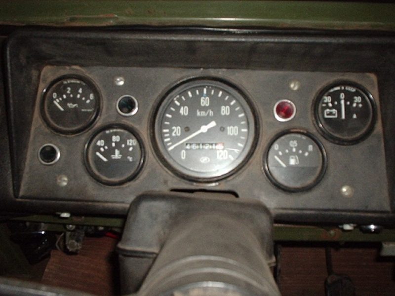 ЛуАЗ 969М приборная панель