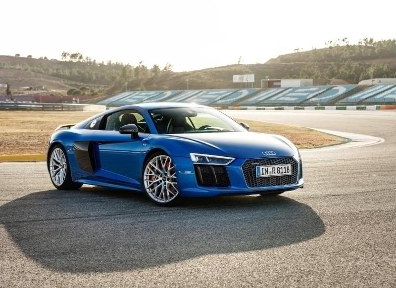 Audi R8 V10 plus 
