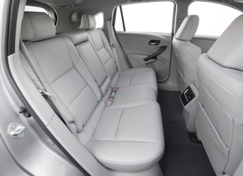 Задний диван Acura RDX