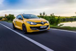 Типичные проблемы и надежность Renault Laguna II: отзывы владельцев