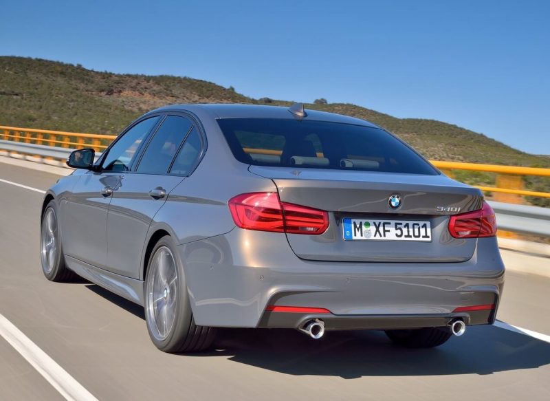 Вид сзади BMW 3-Series