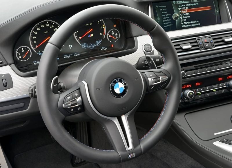 Руль BMW M5