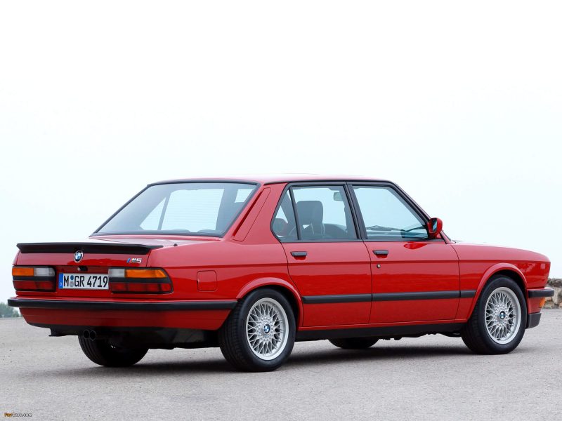 Фото BMW M5 Е28