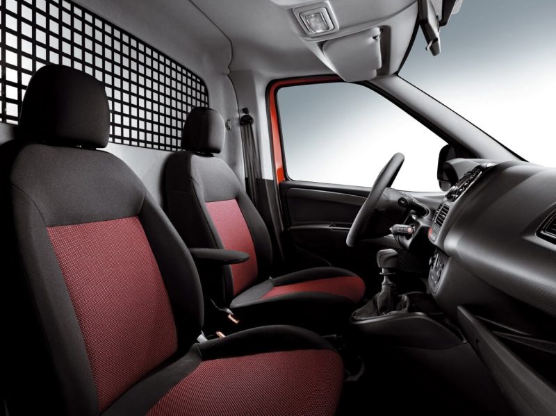 Fiat Doblo 2 передние сиденья