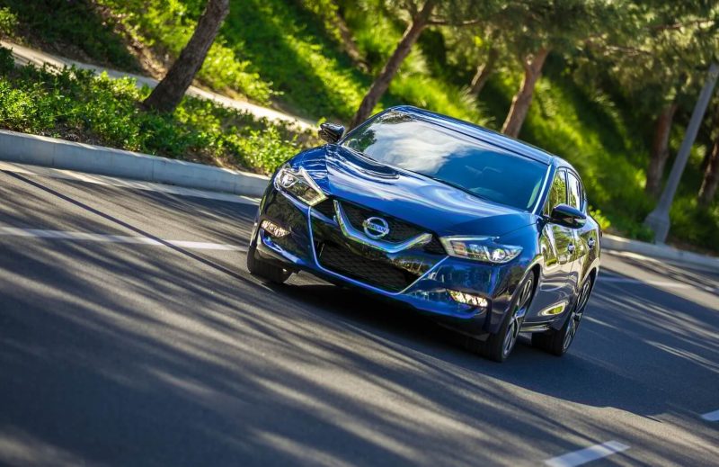 Фото Nissan Maxima
