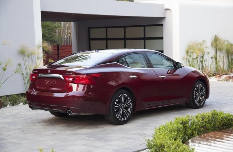 Nissan Maxima фото авто