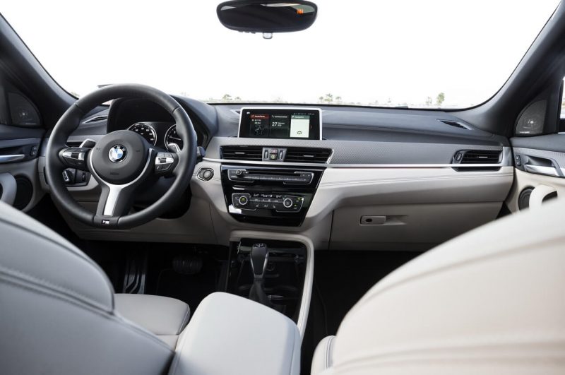 Салон BMW X2