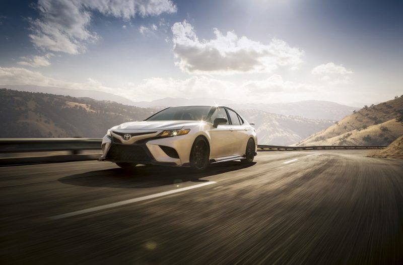 Фото Toyota Camry TRD