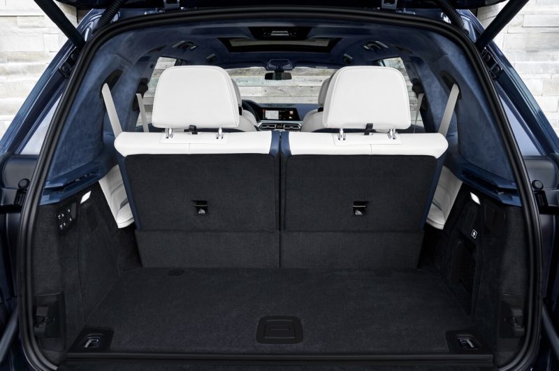 Багажное отделение BMW X7