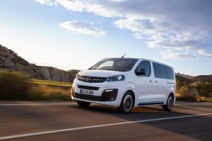 Кардинально новый фургон Opel Vivaro 2019