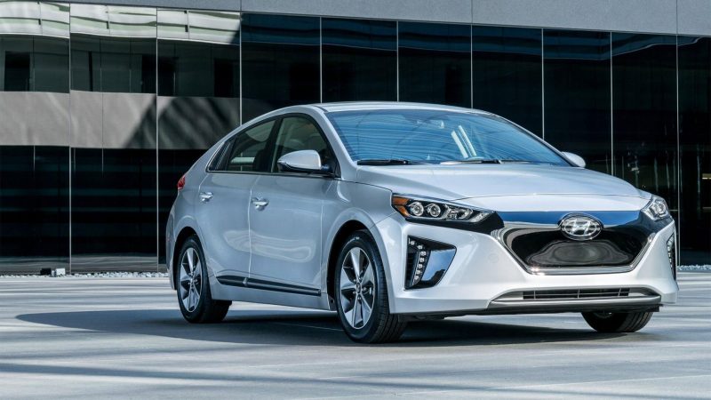 Hyundai Ioniq фото авто