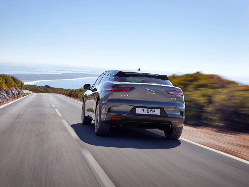 Вид сзади Jaguar I-Pace