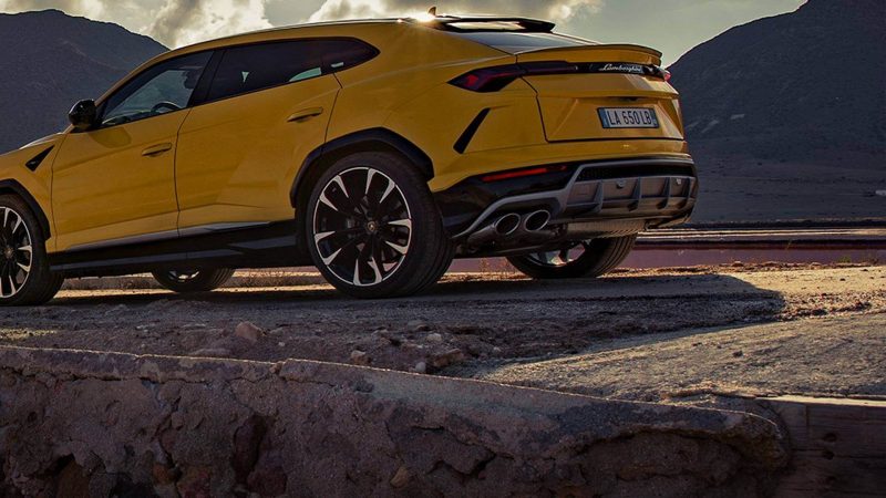 Lamborghini Urus 4