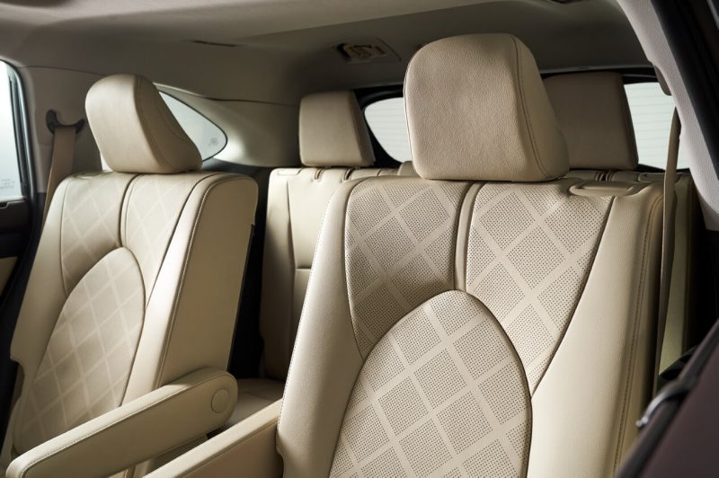 Салон Toyota Highlander