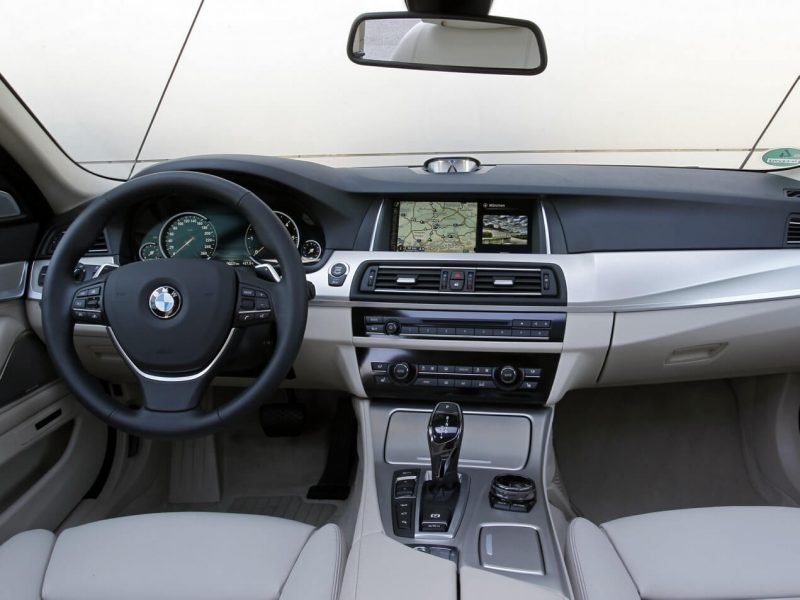 BMW 5 история поколений