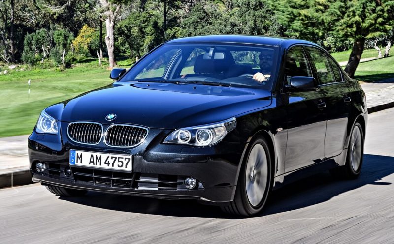 Авто BMW 5 Series E60