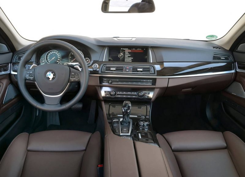 Интерьер BMW 5 Series (F10)