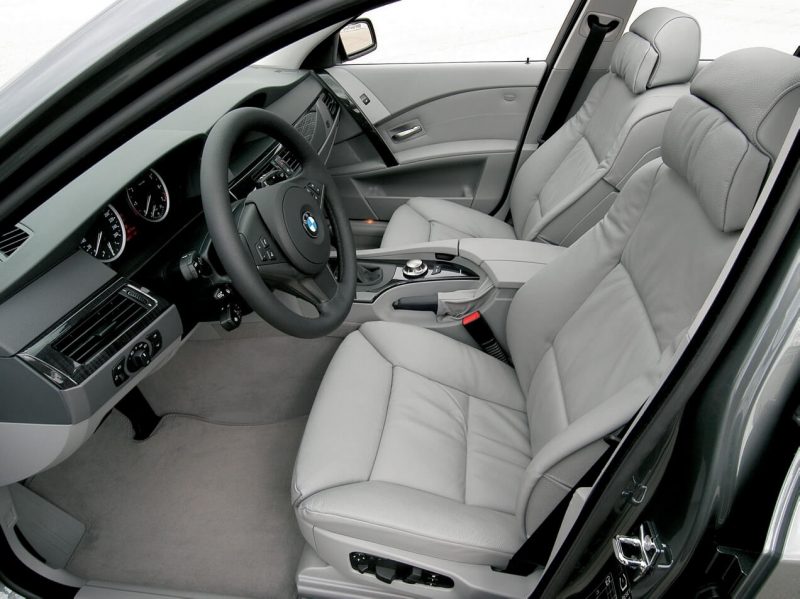 Салон BMW 5 Series Touring
