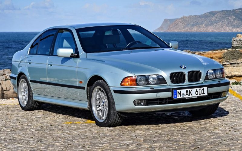 Фото BMW 5 Series (E39)