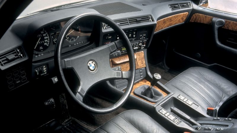 Интерьер BMW 7 Series (E23)
