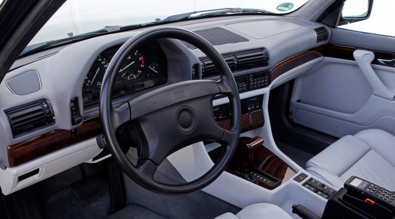 Интерьер BMW 7-Series E32