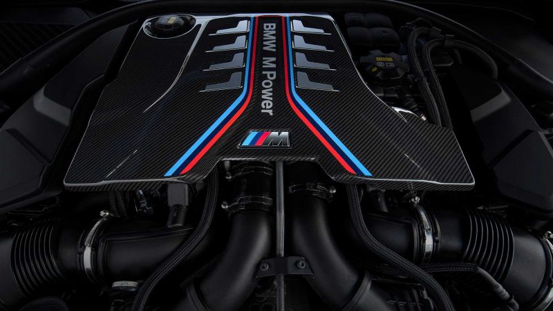 Двигатель BMW M8