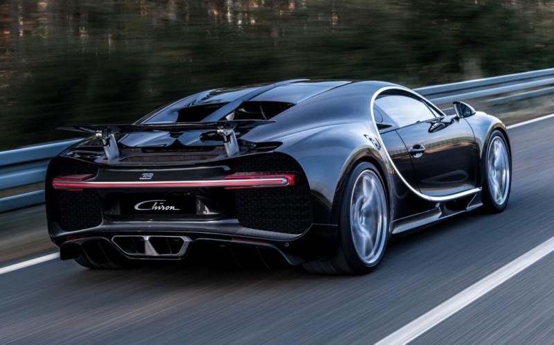 Вид сзади Bugatti Chiron