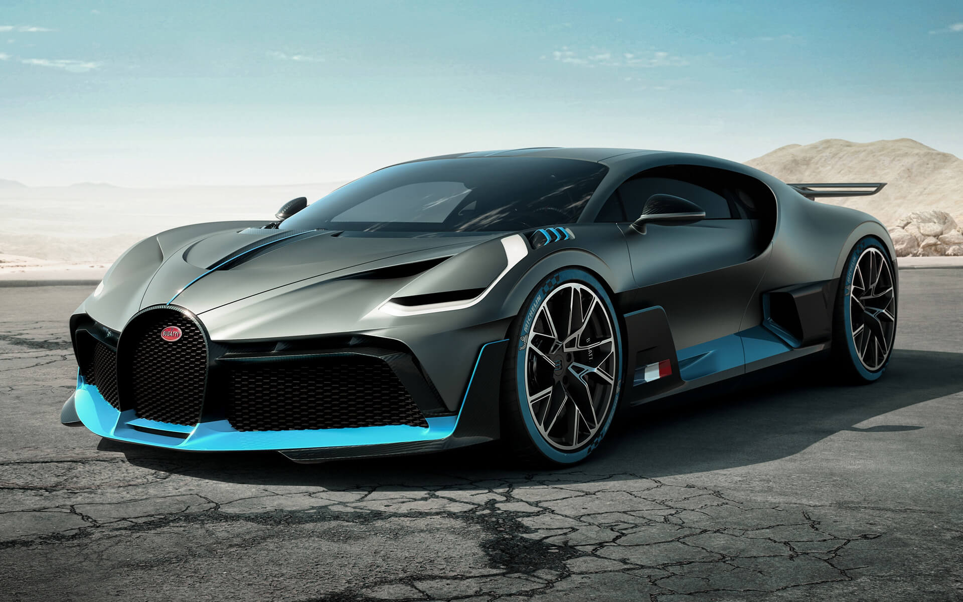 Bugatti Divo - характеристики, фото, видео, обзор