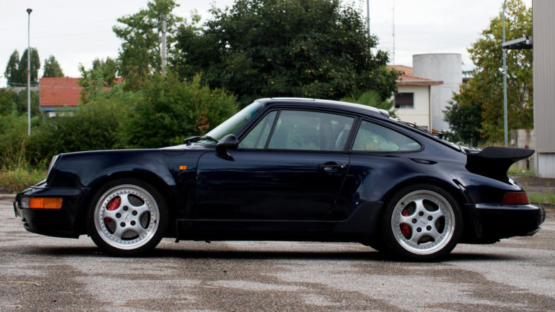 Porsche 911 Вид сбоку Porsche 911