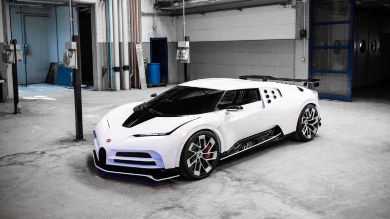 Суперкар Bugatti Centodieci
