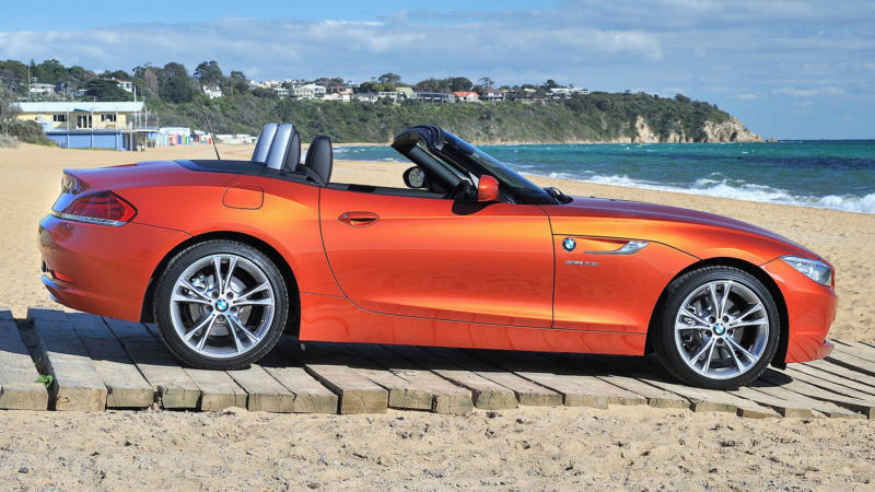 BMW Z4 вид сбоку