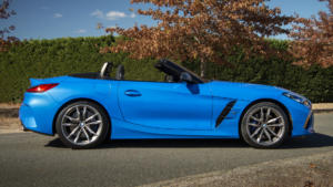 Вид сбоку BMW Z4