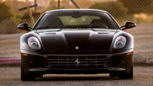 Вид спереди Ferrari 599