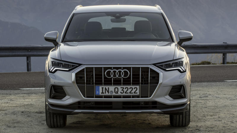 Audi Q3 вид спереди