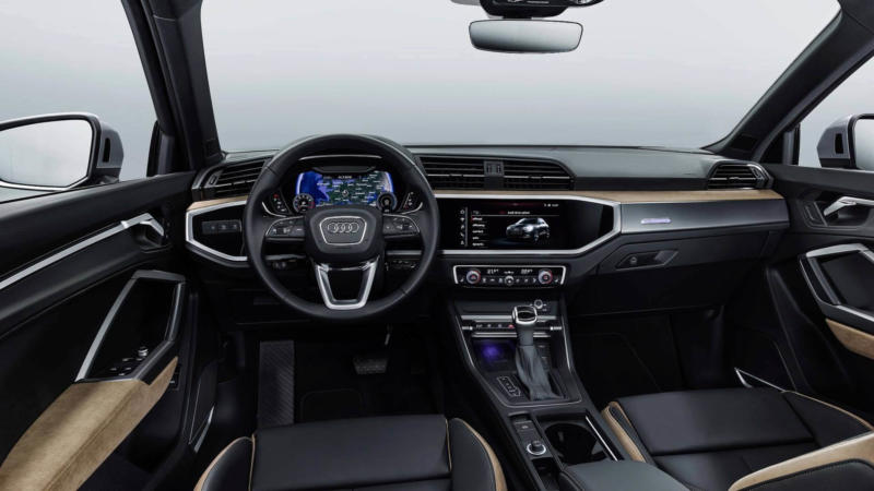 Интерьер Audi Q3