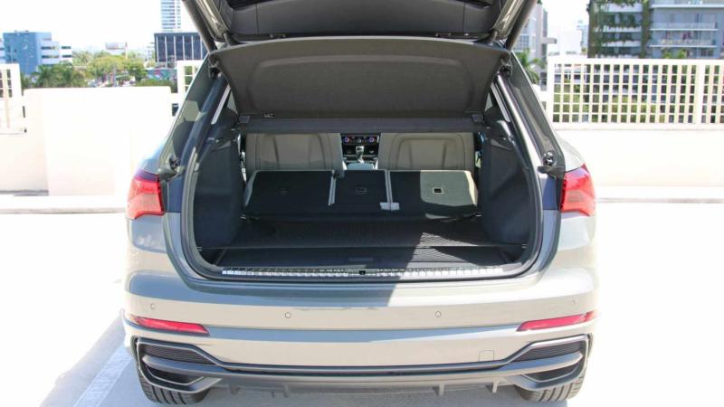 Багажник Audi Q3