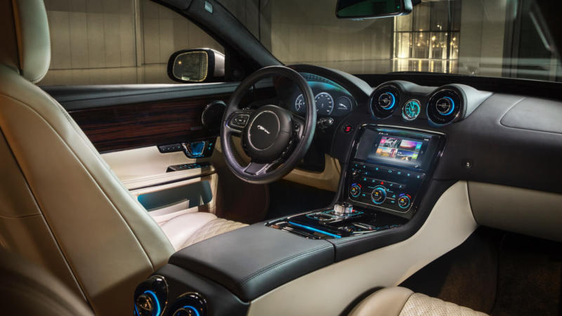 Интерьер Jaguar XJ
