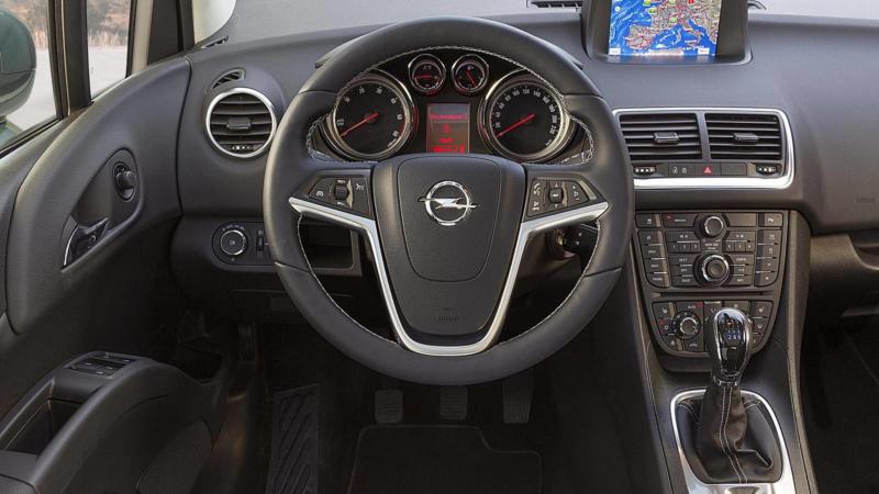 Интерьер Opel Meriva