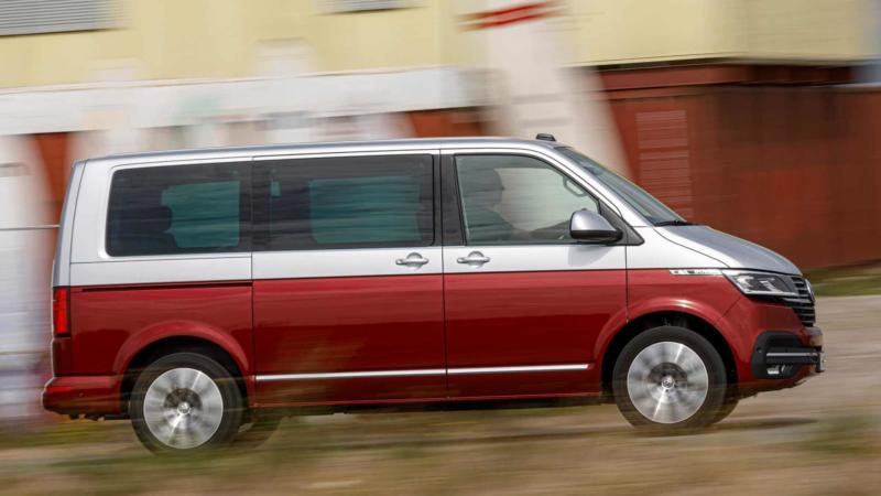 Вид сбоку Volkswagen Multivan