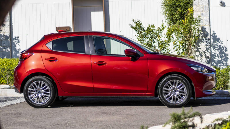 Хэтчбек Mazda 2