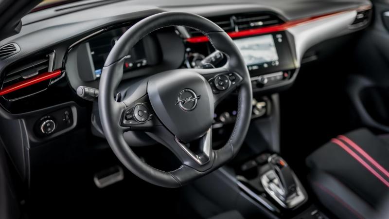 Интерьер Opel Corsa