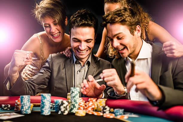 Що потрібно, щоб вигравати великі гроші в покерних турнірах