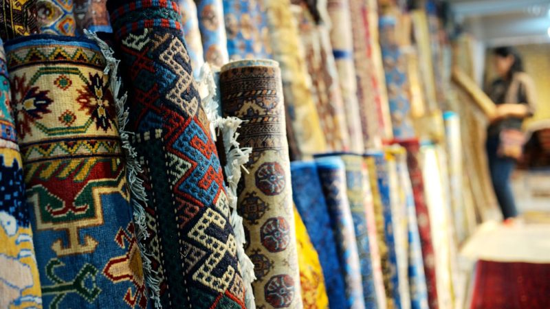 Искусство домашнего уюта: Где купить ковры и вазы в Киеве