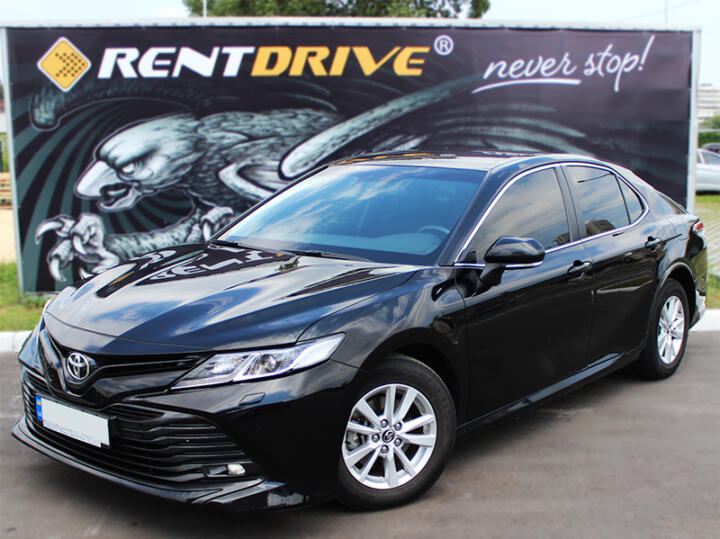 Toyota Camry: идеальное авто для такси