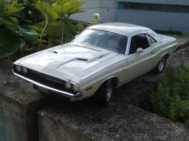 Dodge Challenger R/T 440 фото