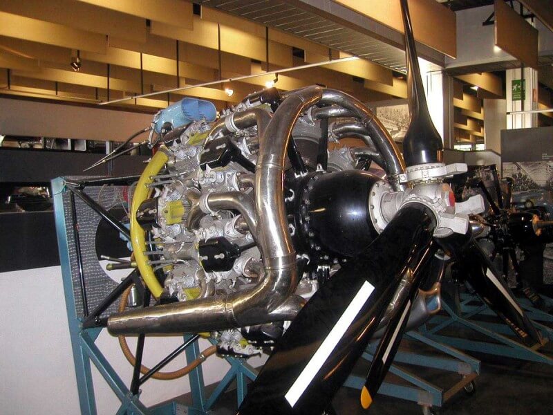 Alfa Romeo двигатель для самолета