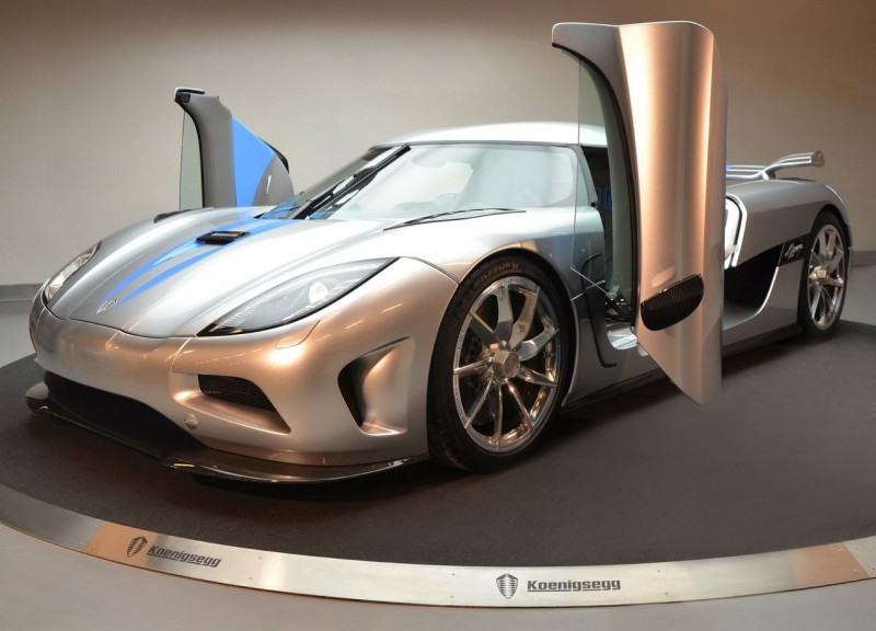Koenigsegg Agera (2011) Koenigsegg Agera (2011)