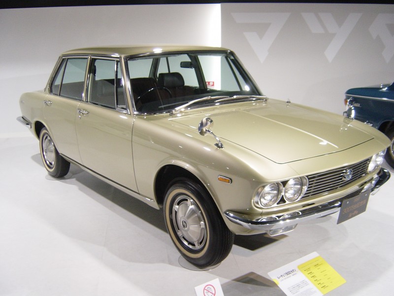 Mazda Luce 1966 года Mazda Luce 1966 года