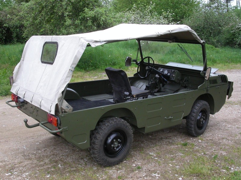 ЛуАЗ-967